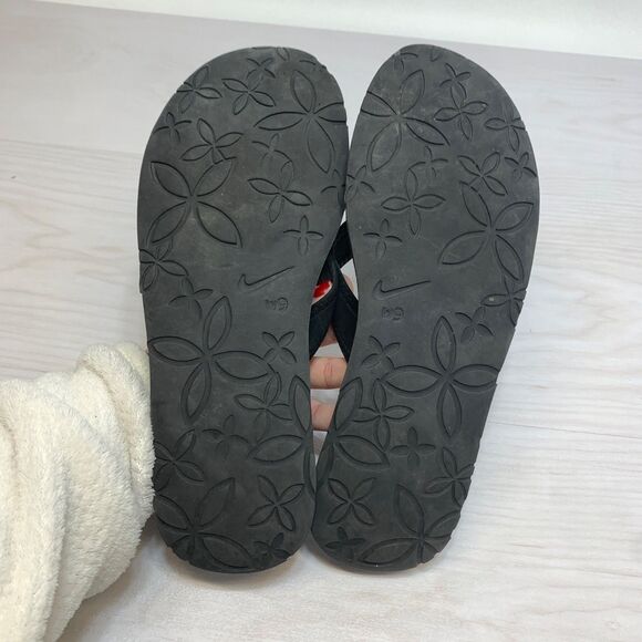 Nike Celso Black Women's Flip-Flop Sandals Size 9 - Picture 7 of 8